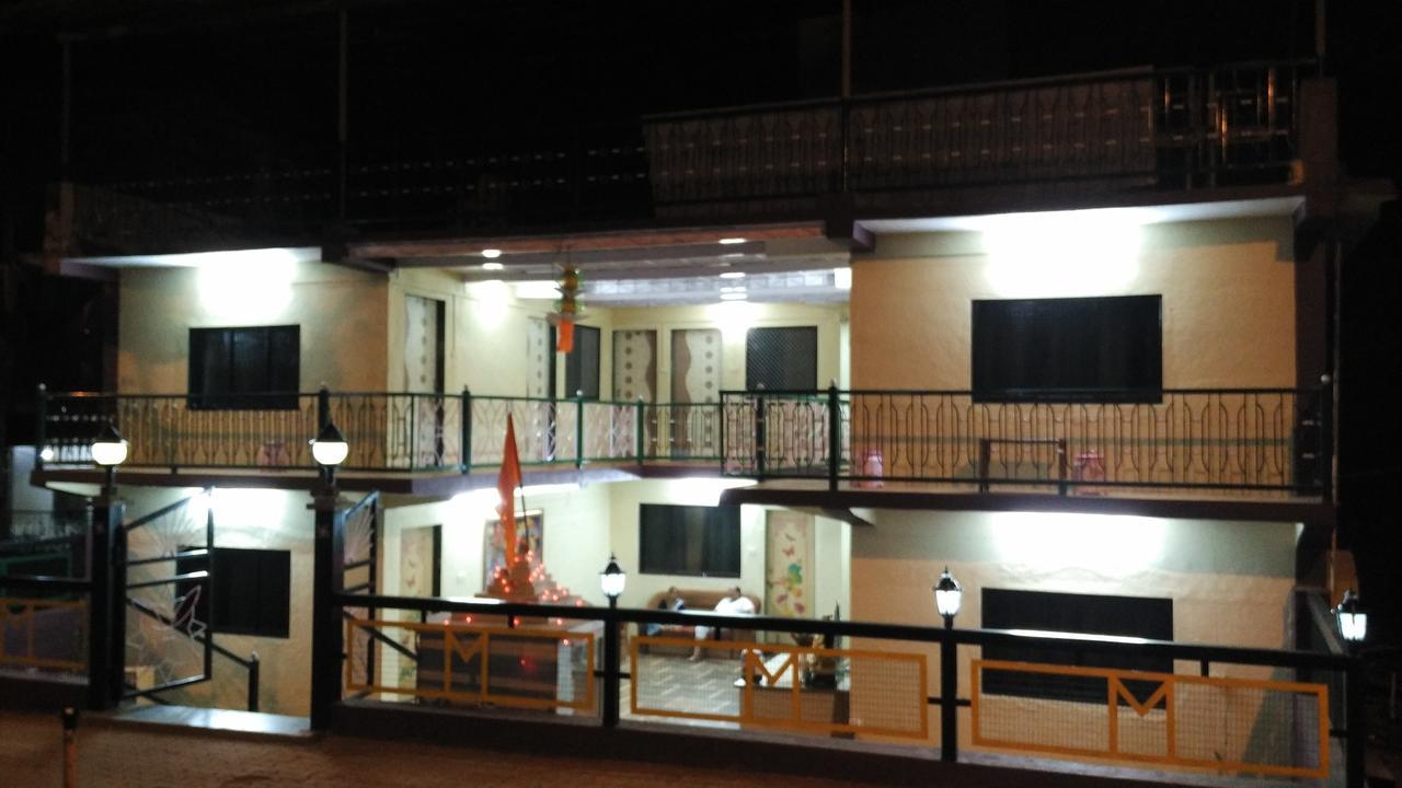 Hotel Madhumalti Matheran Ngoại thất bức ảnh