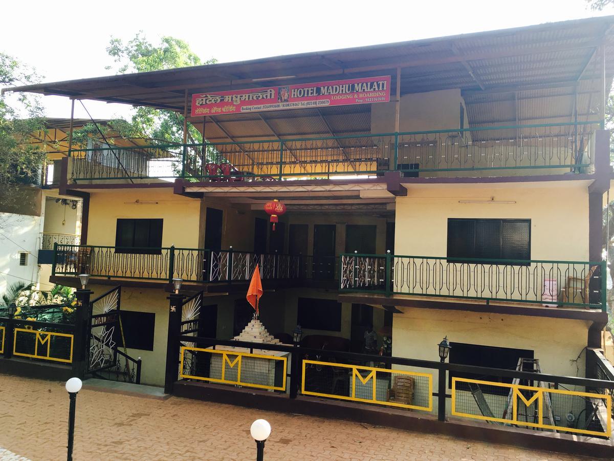 Hotel Madhumalti Matheran Ngoại thất bức ảnh
